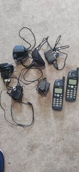 Retro nabíječky a telefony NOKIA sberatel