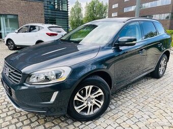 Volvo XC60 2.4D5 4x4 MANUÁL FACE LED KŮŽE NAVI SENZORY