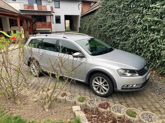 VW Passat alltrack 2.0 tdi 130kw dsg - 1