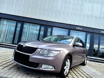 Škoda  Superb combi 2.0 TDI Elegance R.V.2011