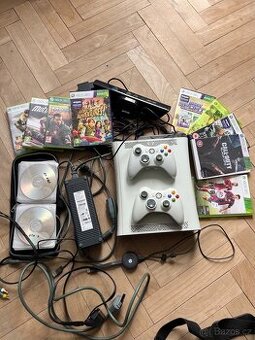Prodám Xbox 360 +52 hry