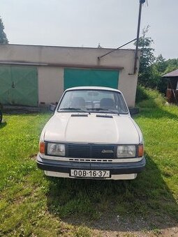 Škoda 120L