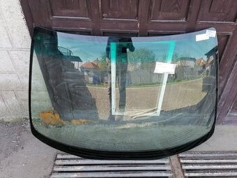 Čelní sklo Honda Accord