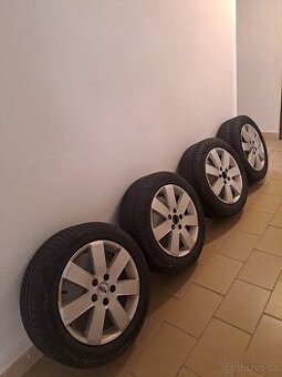 1x-AL KOLA R16-FORD