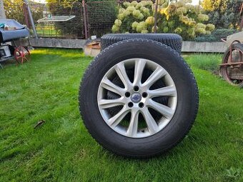 Zimní sada kol Volvo Cassini 17" Nokian 235/65 R17