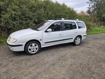 Renault Megane combi 1,8 16V I. Maj. ČR serviska