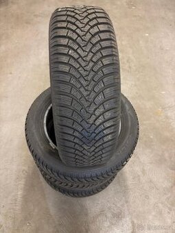 Zimní pneu  185/60R15