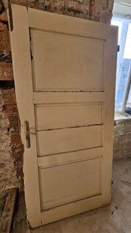 dřevěné interiérové dveře