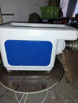 Mlýnek na maso, VLČEK