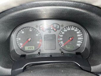 Přistrojová deska polodot Golf 4