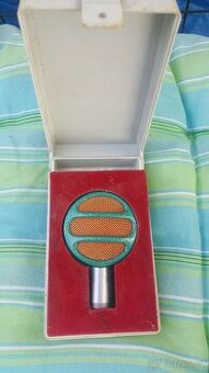 Starý mikrofon TESLA