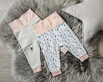 Kalhoty se širokým pasem