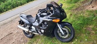 Suzuki Katana GSX750F + Kufry + Velký servis.