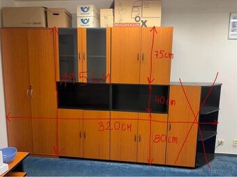 kancelářské skříně a rohový stůl