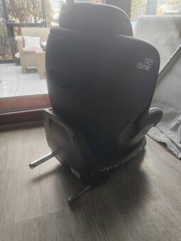 Britax Römer Dualfix M Plus 2023