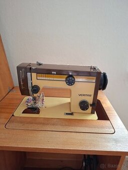 Daruji šicí stroj za odvoz