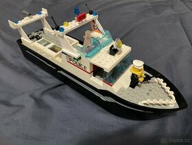 Lego town policejni hlidkova lod