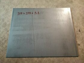 Plech ocel (černý) 318 x 399 x 3,2 mm