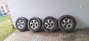 Terénní pneu +disky 16