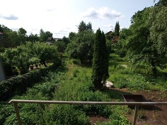 Prodej pozemku  898 m2 v obci Krhanice, ev.č. 00052