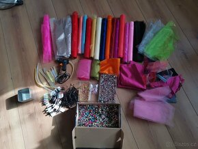 Velká sada/ materiál na výrobu květin z organzy