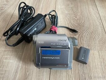 MiniDV kamera Sony HC40E - 1