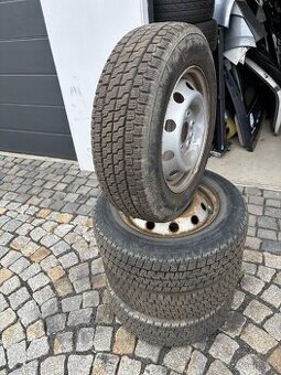 Nexen 195/70 R15C + disky 5x118 15"