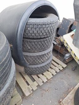 285/70R19,5