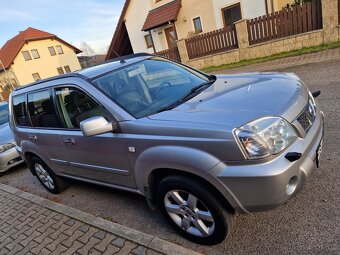 Nissan X-trail 2.5 benzin 121 kw - 4x4 - AUTOMAT -