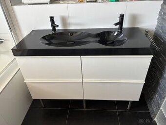 Koupelnová skříňka vč umyvadla - dvojité umyvadlo IKEA