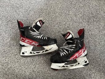 Brusle CCM jetspeed FT4 pro vel. 9 - 1