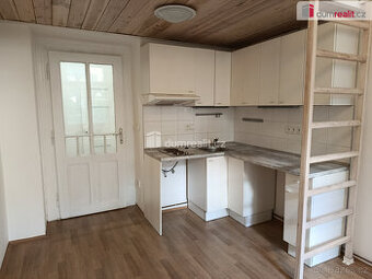 Velmi pěkný byt 1+kk po rekonstrukci, Praha 10 - Vršovice