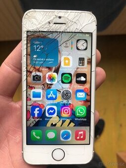 Apple iPhone SE 64 GB Silver