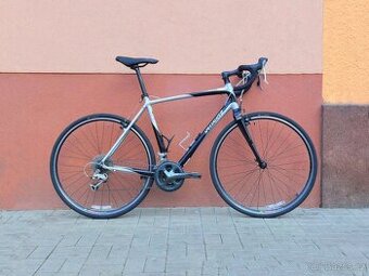 Specialized Tricross Sport (vel. L) – karbonová vidlice