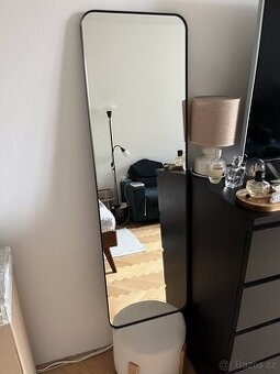 Zrcadlo LINDBYN