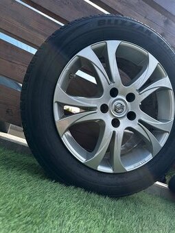 Alu kola 5x114.3 r17 s pneu (niss)