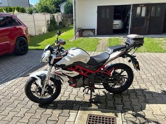 Benelli BN 125