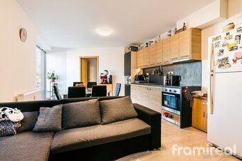 Pronájem bytu 3+kk, 77 m² - Rousínov, ul. Sušilovo nám.