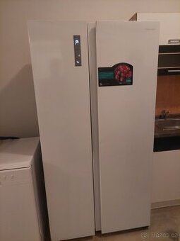 Lednice Hisense š90 h 65