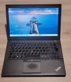 Lenovo, i7-6600U 2/4x 3,40GHz, 16GB DDR4, 256GB SSD, bat. 2h