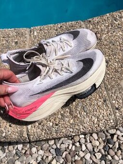 Nike alphafly  uzasne