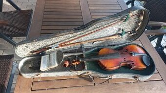 Housle Antonius Stradivarius Cremonensis Faciebat Anno 1713 - 1