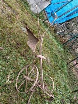 Staré zemědělské stroje