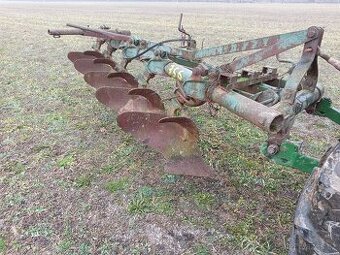 Pluh paterák Roudnický