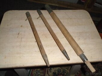 Německé vojenské, stanové kolíky a tyč Wehrmacht WH