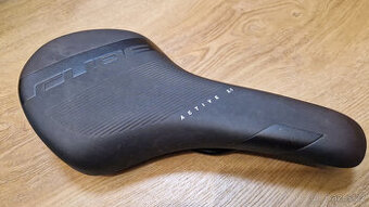 Cyklisticke sedlo Cube Active 2.1 145mm