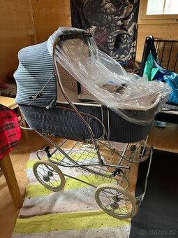 Retro kočárek Liberta