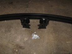 Zadni vyztuha pod naraznik na Toyota  RAV4