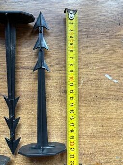 Plastové kotvy na folie