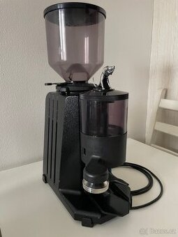 Profi mlýnek La San Marco SM90/A